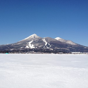 冬の磐梯山